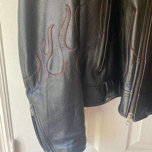 Genuine Harley-Davidson leather coat. - Picture 2 of 7